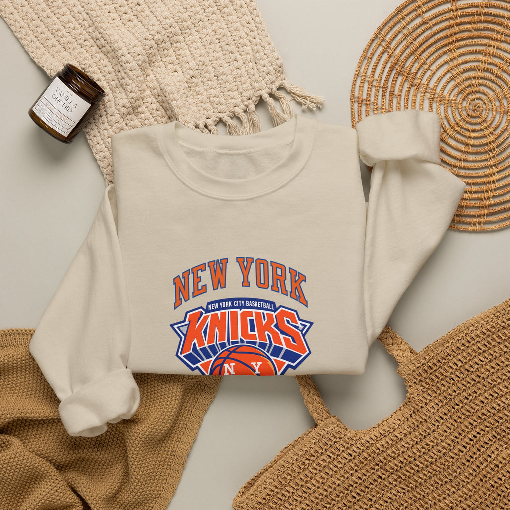 New York Knicks 'Towns 32' Crewneck Sweatshirt — Retro NBA Fan Apparel