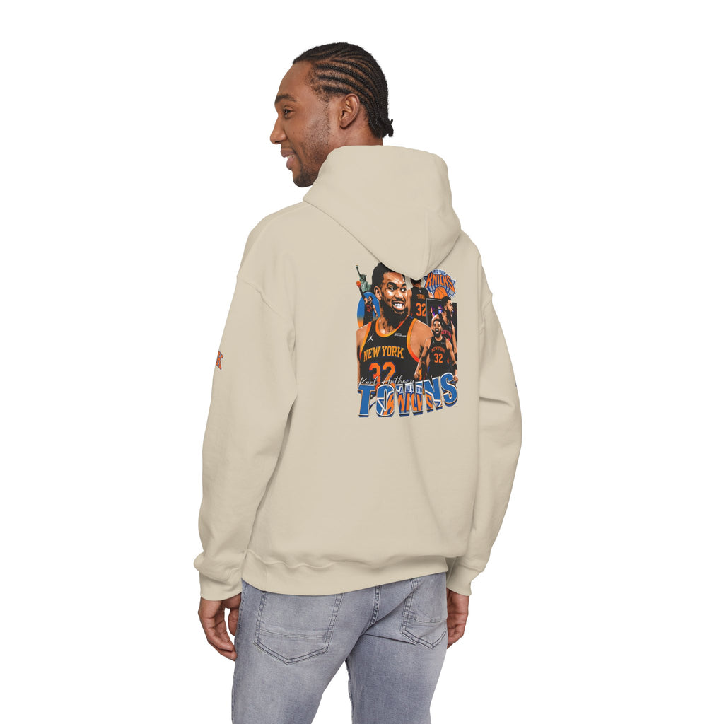 New York Knicks Retro Logo Hoodie — 32 Jersey Sleeve Basketball Pullover