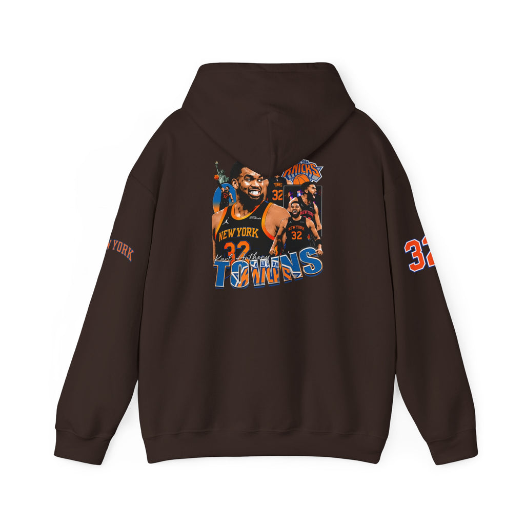 New York Knicks Retro Logo Hoodie — 32 Jersey Sleeve Basketball Pullover