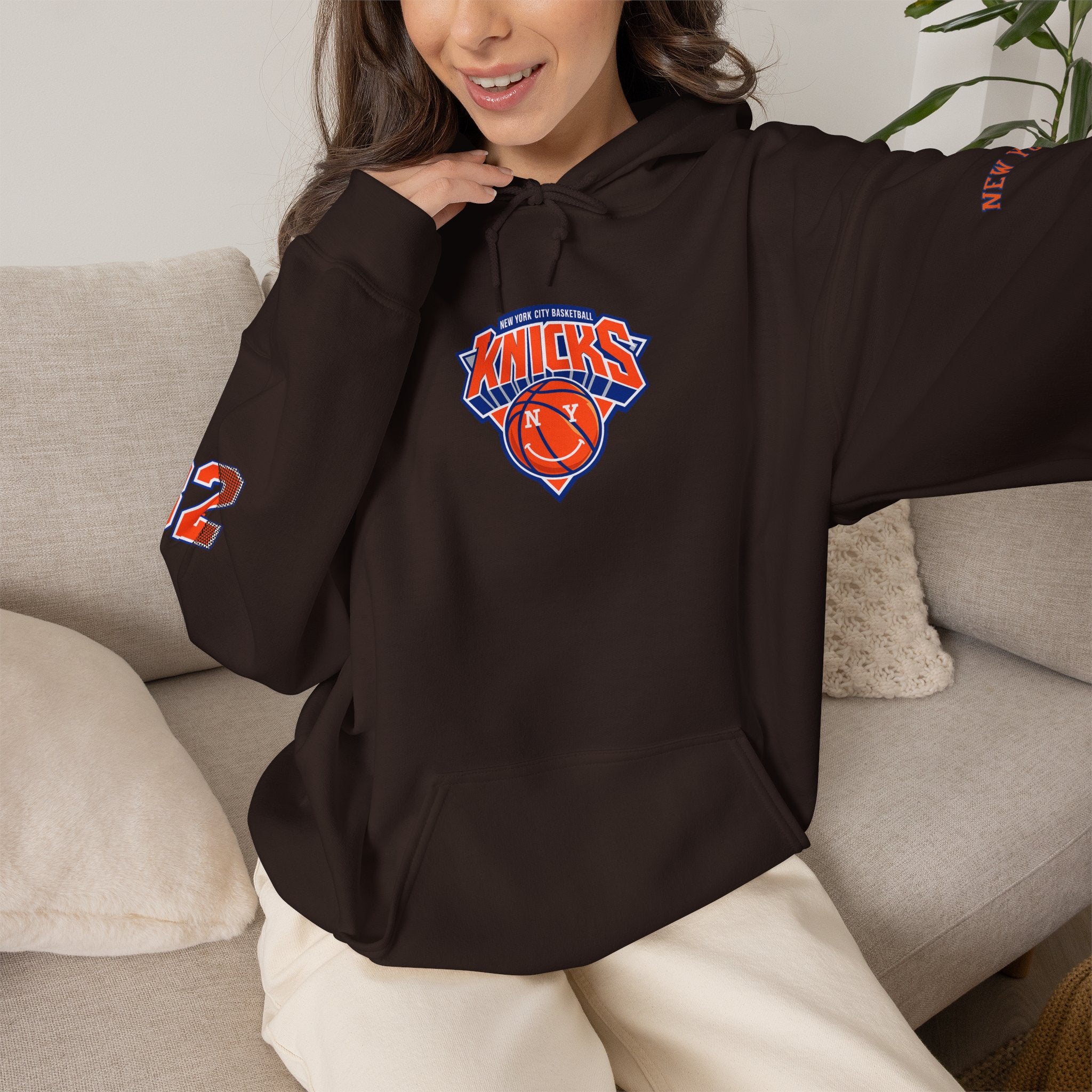 New York Knicks Retro Logo Hoodie — 32 Jersey Sleeve Basketball Pullover